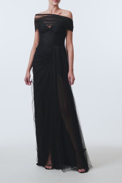 Monique Lhuillier Spring 2026 Strapless draped gown with detachable wrap
and streamers in Noir Spanish tulle- video.