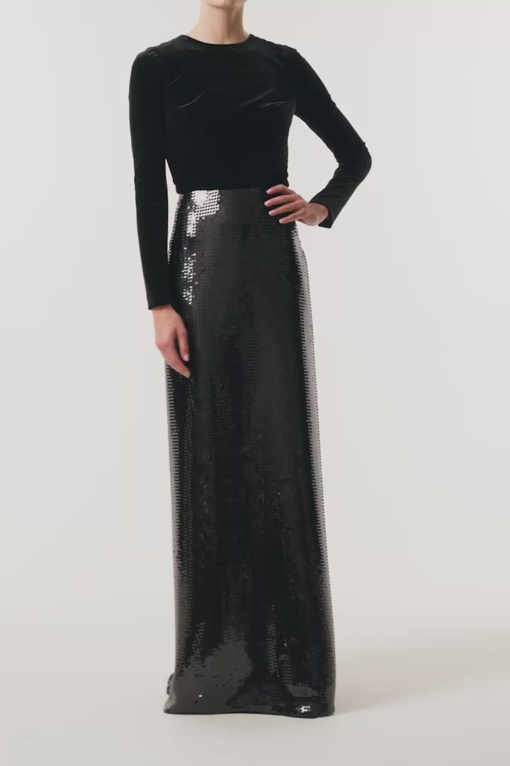 Monique Lhuillier Fall 2026 Noir Stretch Velour and Sequin Long Sleeve Sheath Gown  - video.