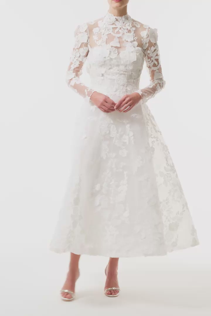 Monique Lhuillier silk white lace jacket with high neck and hook and eye closure - video.
