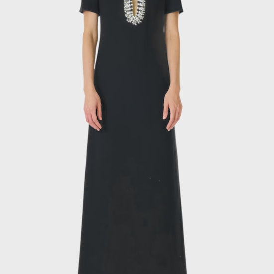 Monique Lhuillier Spring 2025 Short sleeve caftan with jeweled neckline in Noir Wool/Silk Suiting - video.