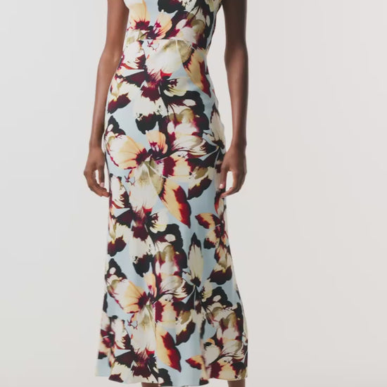 Monique Lhuillier Fall 2026 Breeze/Multi Amber Lily Stretch Crepe Short Sleeve Amber Lily Day Dress - video.