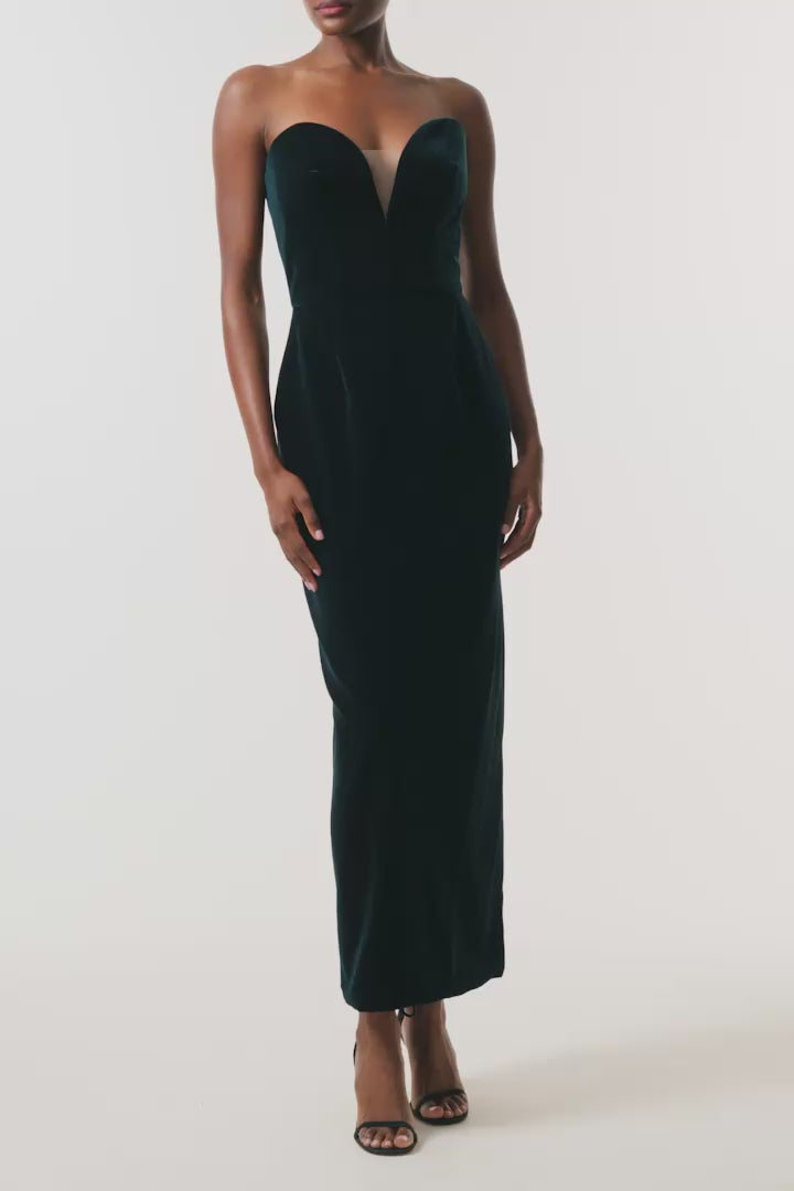 Monique Lhuillier Fall 2023 dark teal strapless velvet cocktail dress with deep plunging sweetheart neckline - video.