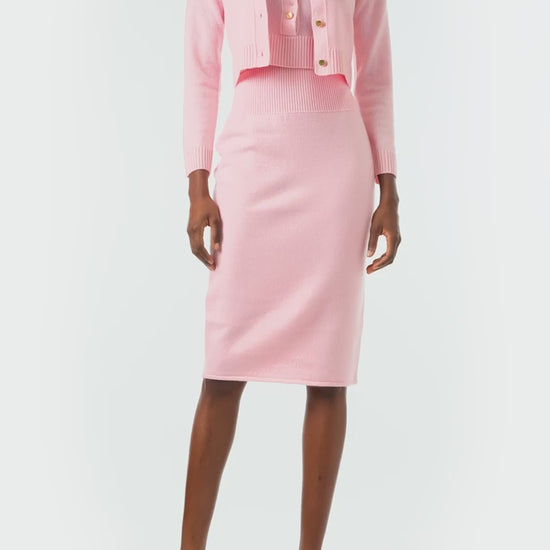 Monique Lhuillier pink cashmere cropped cardigan with gold buttons - video.