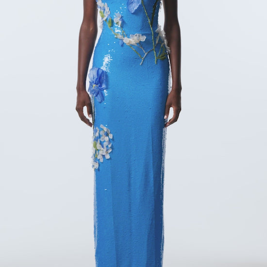 Monique Lhuillier Spring 2026 Strapless embroidered sequin column gown in Bluebelle Iris Bouquet Embroidered
Sequin - video.