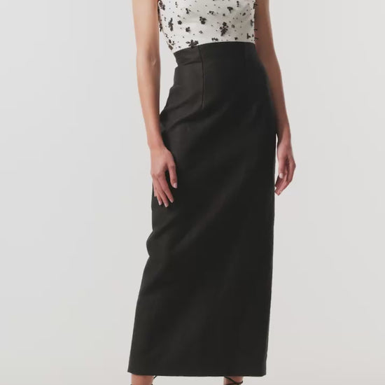 Monique Lhuillier Fall 2026 Silk White/Noir Petite Fleur Embroidered Basketweave Strapless embroidered bodice midi cocktail dress -video.