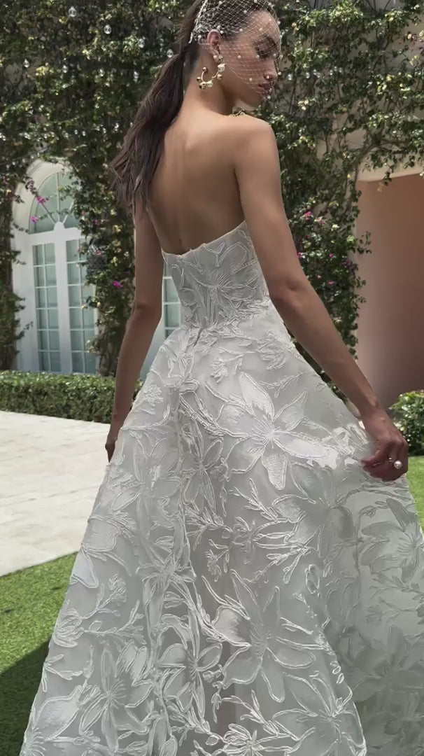 Embroidered Column Gown with Train – Monique Lhuillier