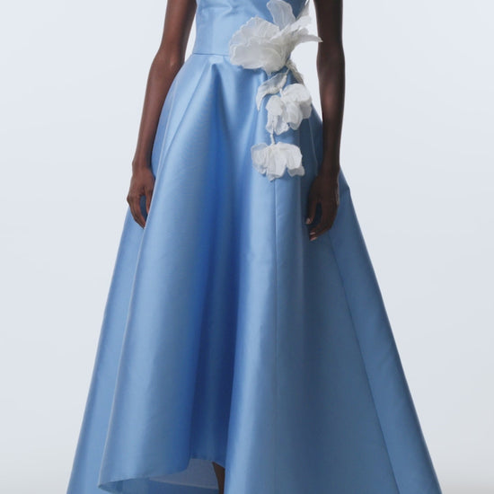 Monique Lhuillier Spring 2026 Strapless ball gown with floating tulip embroidery in Bluebelle Mikado - video.