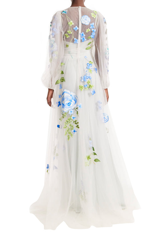 Monique Lhuillier ocean embroidery tulle gown.