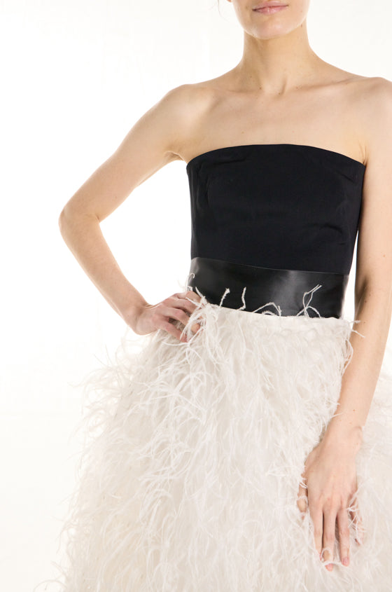 Monique Lhuillier noir crepe strapless corset.