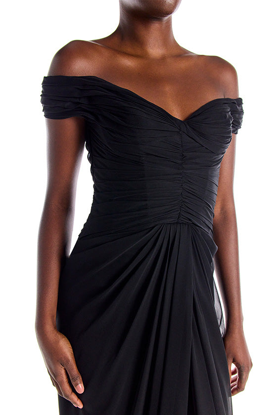 MONIQUE LHUILLIER Strapless Ruched Chiffon Bridesmaid Dress Black outlet Size 2