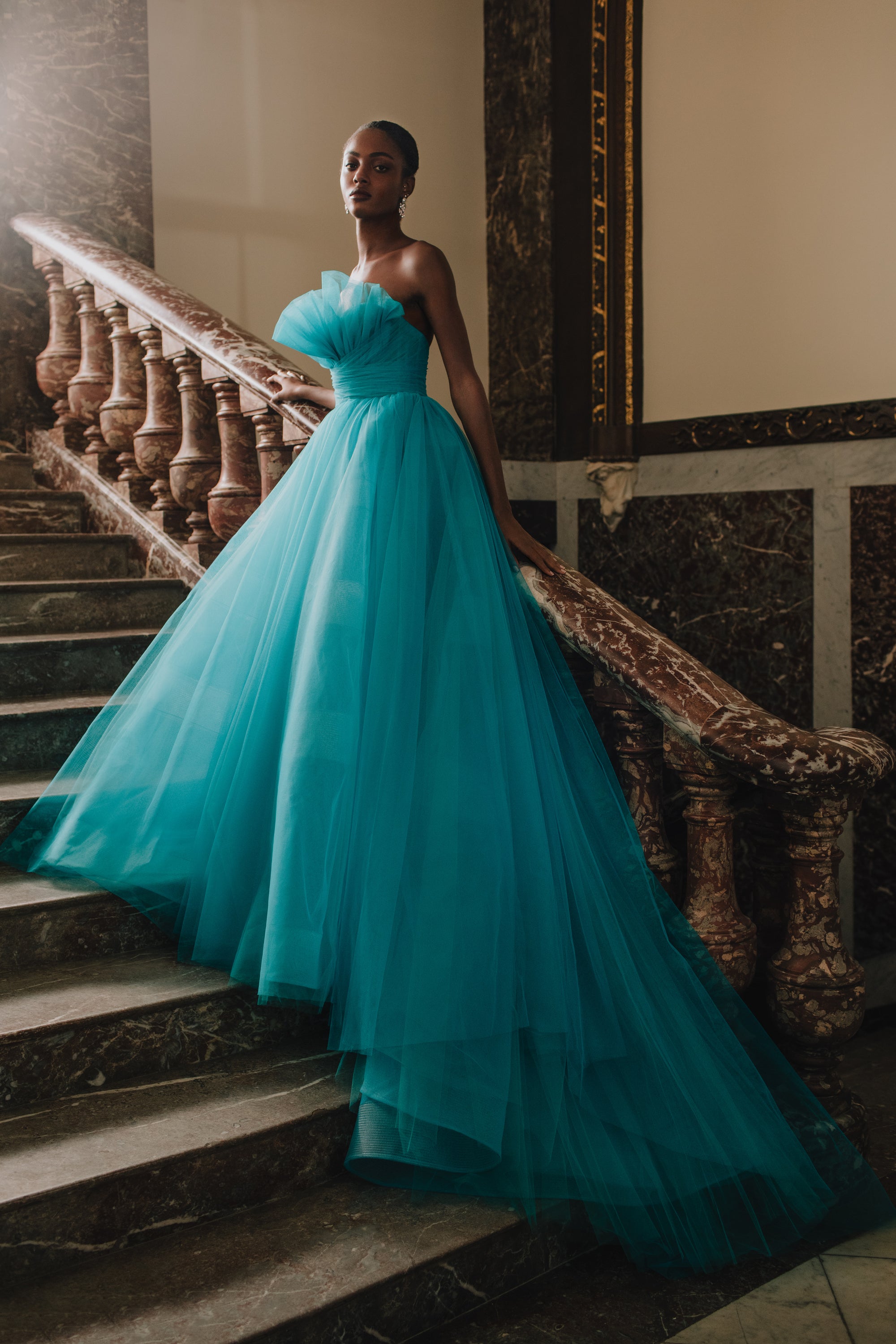 Monique Lhuillier Strapless Tulle Ball Gown